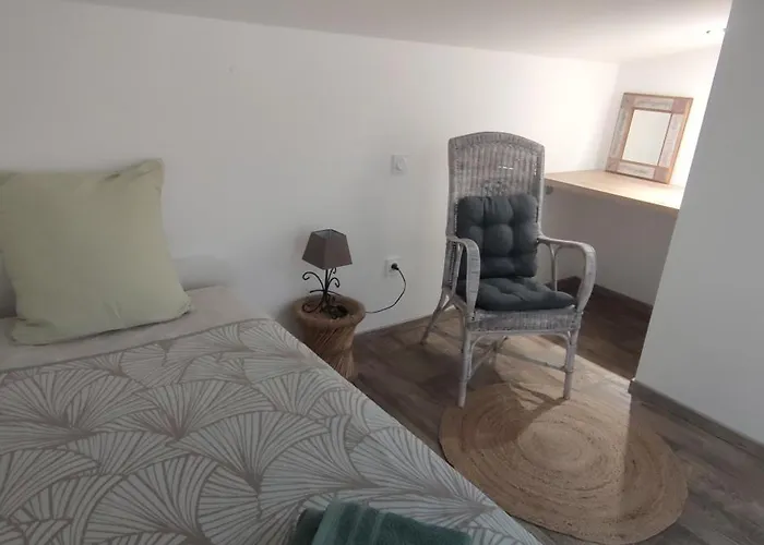 Hébergement de vacances La Maisonnetteau Calme Et Sans Vis à Vis Classé 3 Etoiles Canaules-et-Argentieres